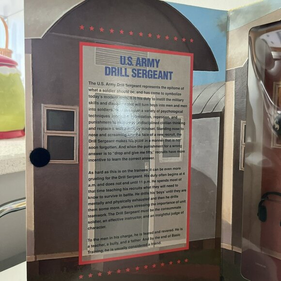 GI Joe Classic Collection U.S. Army Drill Sergeant Limited Edition - NIB - Picture 4 of 8